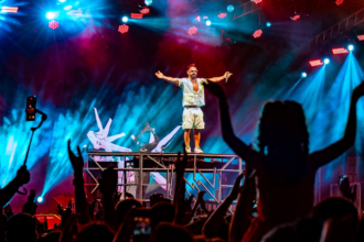 DENNIS fez tremer o Verão Massayó, festival de música gratuito em Maceió (AL)