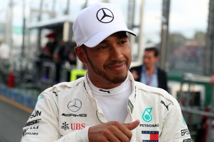 F1: Lewis Hamilton é confirmado como piloto da Ferrari em 2025 1