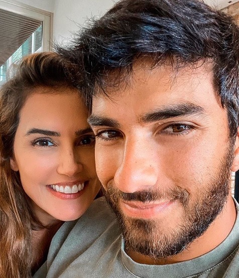 Deborah Secco e Hugo Moura anunciam separação 14