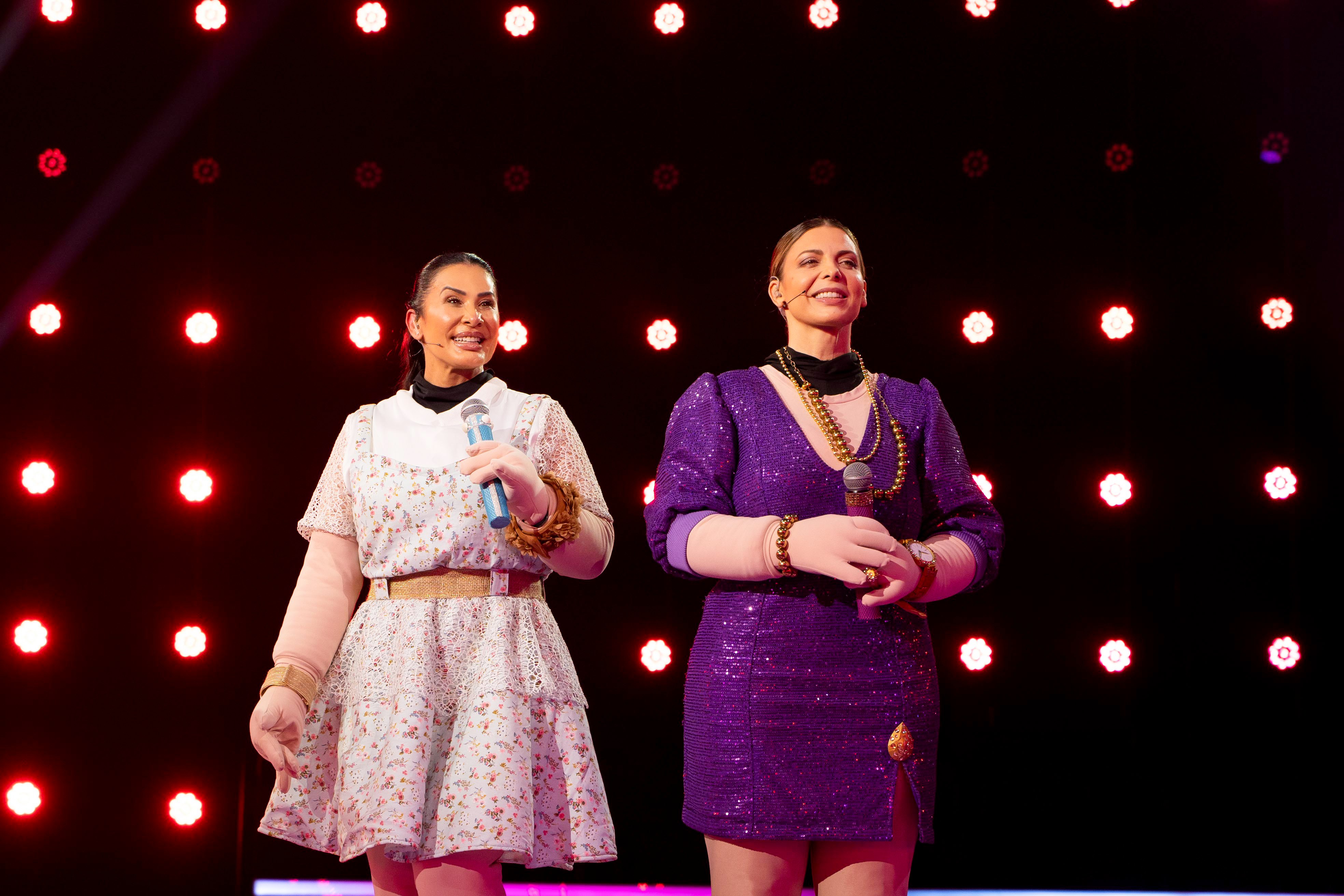 Ruth e Raquel, de ‘Mulheres de Areia’, são as primeiras desmascaradas do ‘The Masked Singer’