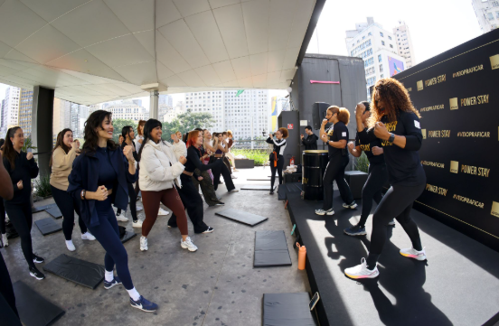 Avon promove aula de autodefesa gratuita em São Paulo