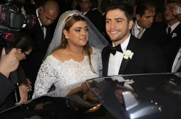 Ex de Preta Gil afirma que cantora “fod***” a vida dele