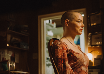 “Bugonia”, novo filme do diretor Yorgos Lanthimos, integra programação da 49ª Mostra Internacional de Cinema de São Paulo