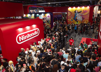 Estande da Nintendo lotado de visitantes na Brasil Game Show, com áreas interativas, filas para testes de jogos e destaque para franquias clássicas.