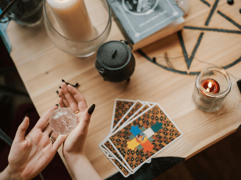 Leitura de tarot para previsões e resposta de perguntas