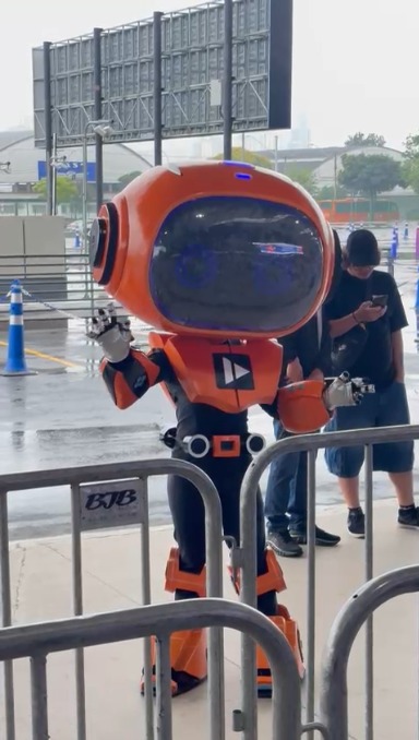 Cosplay do mascote da BGS 2025