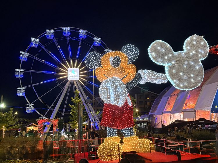 Maior Mickey iluminado da América Latina estreia no Natal dos Sonhos do Parque Capivari
