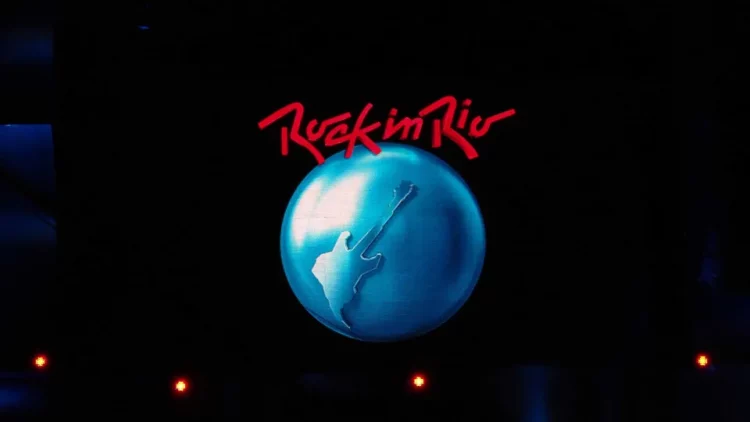 Logo do Rock in Rio, globo azul com uma guitarra de rock vermelha